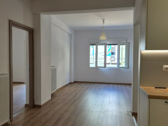 2-bedroom Flat In Kipseli, Greece (90 M²)