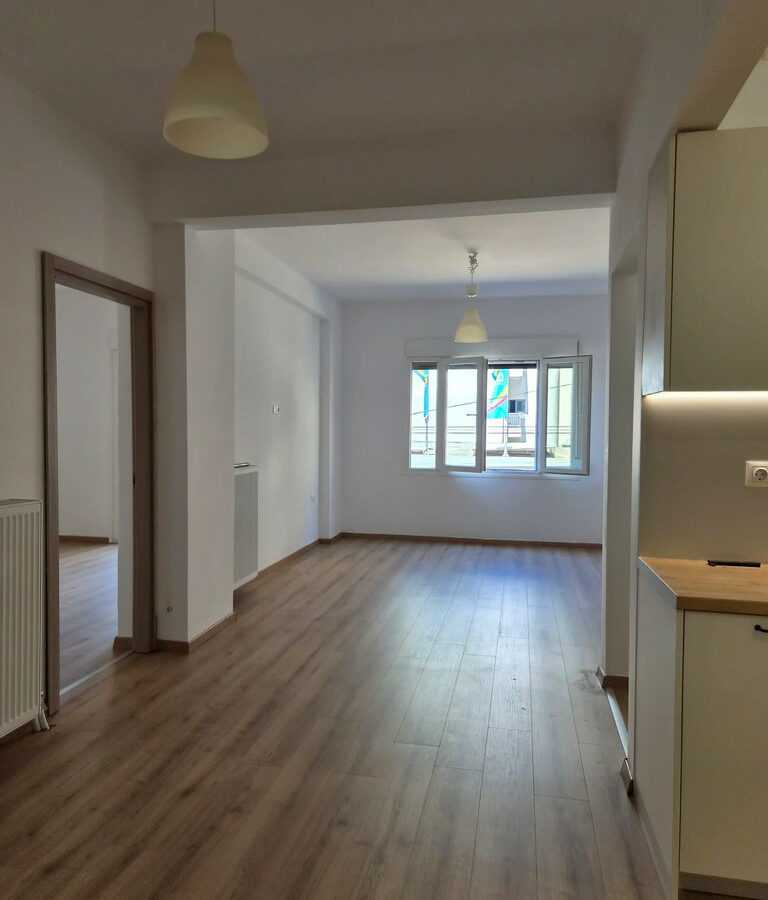 2-bedroom Flat In Kipseli, Greece (90 M²)