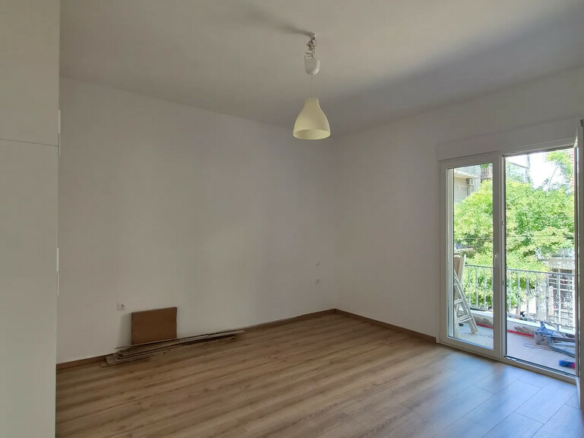 2-bedroom Flat In Kipseli, Greece (90 M²)