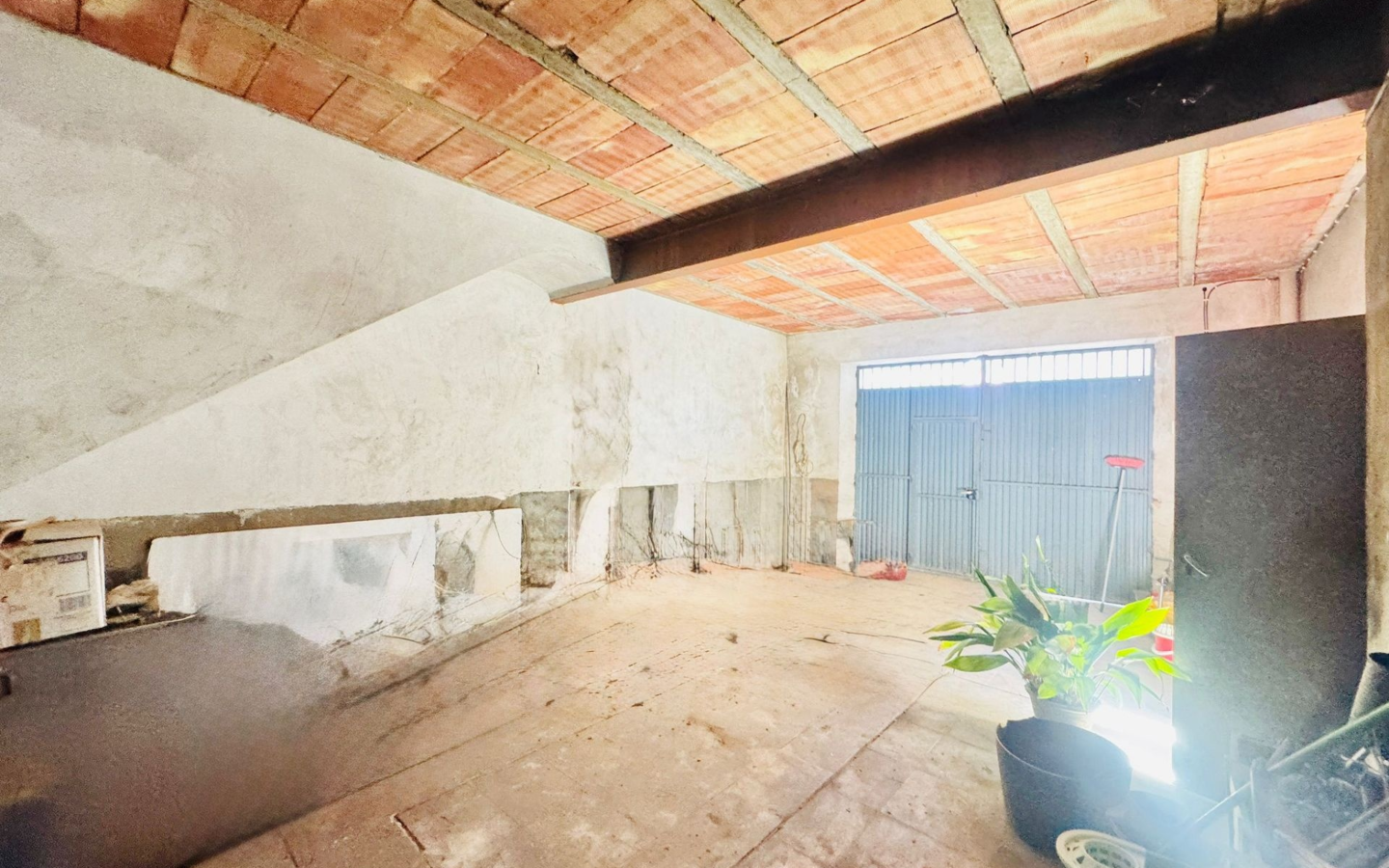 10-bedroom Townhouse In Pinoso, Spain (518 M²)