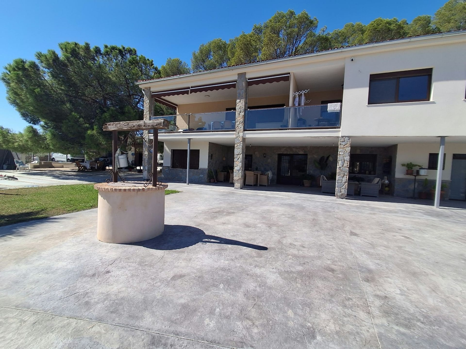 7-bedroom Detached Villa In Sax, Spain (842 M²)