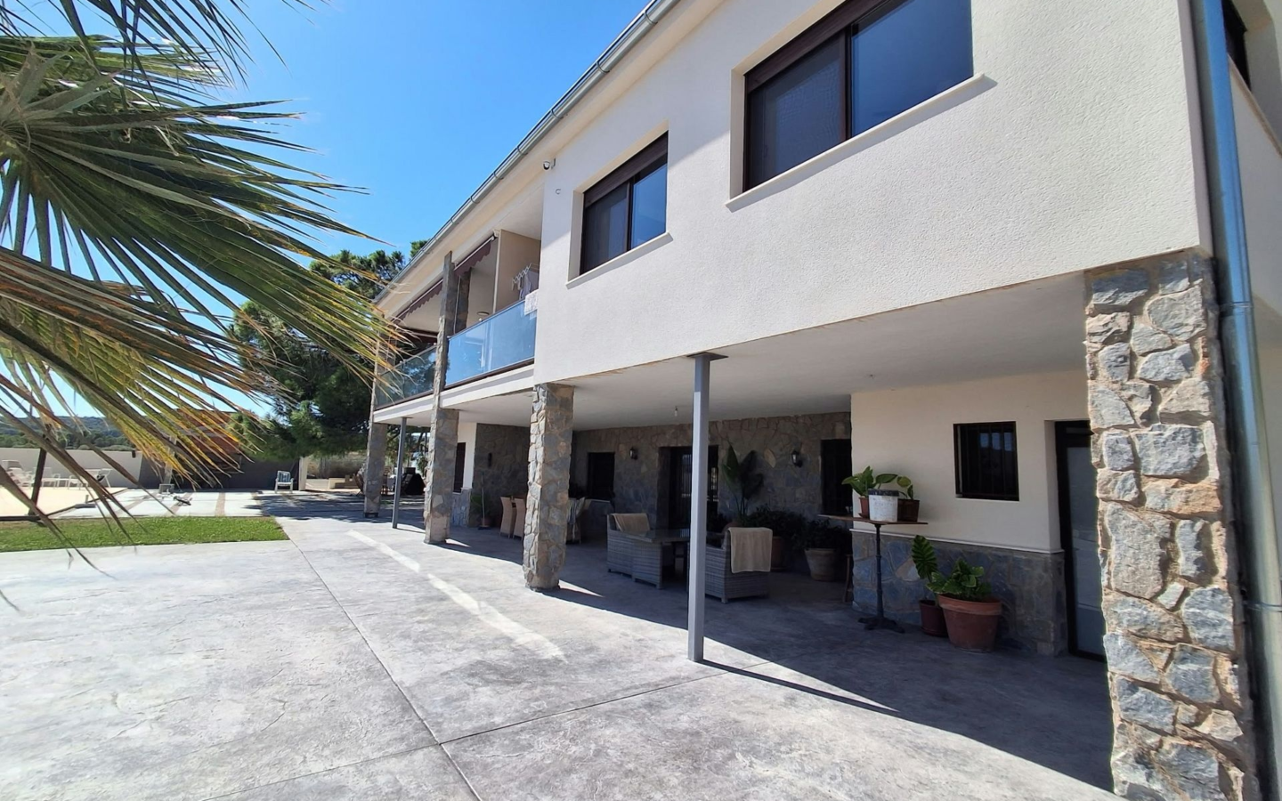 7-bedroom Detached Villa In Sax, Spain (842 M²)