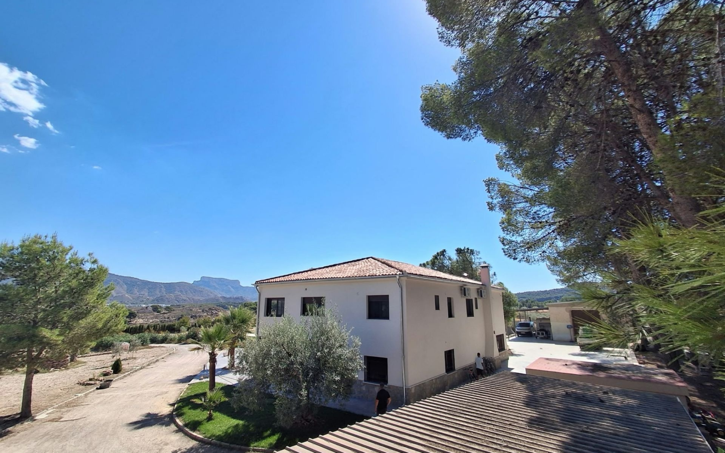7-bedroom Detached Villa In Sax, Spain (842 M²)