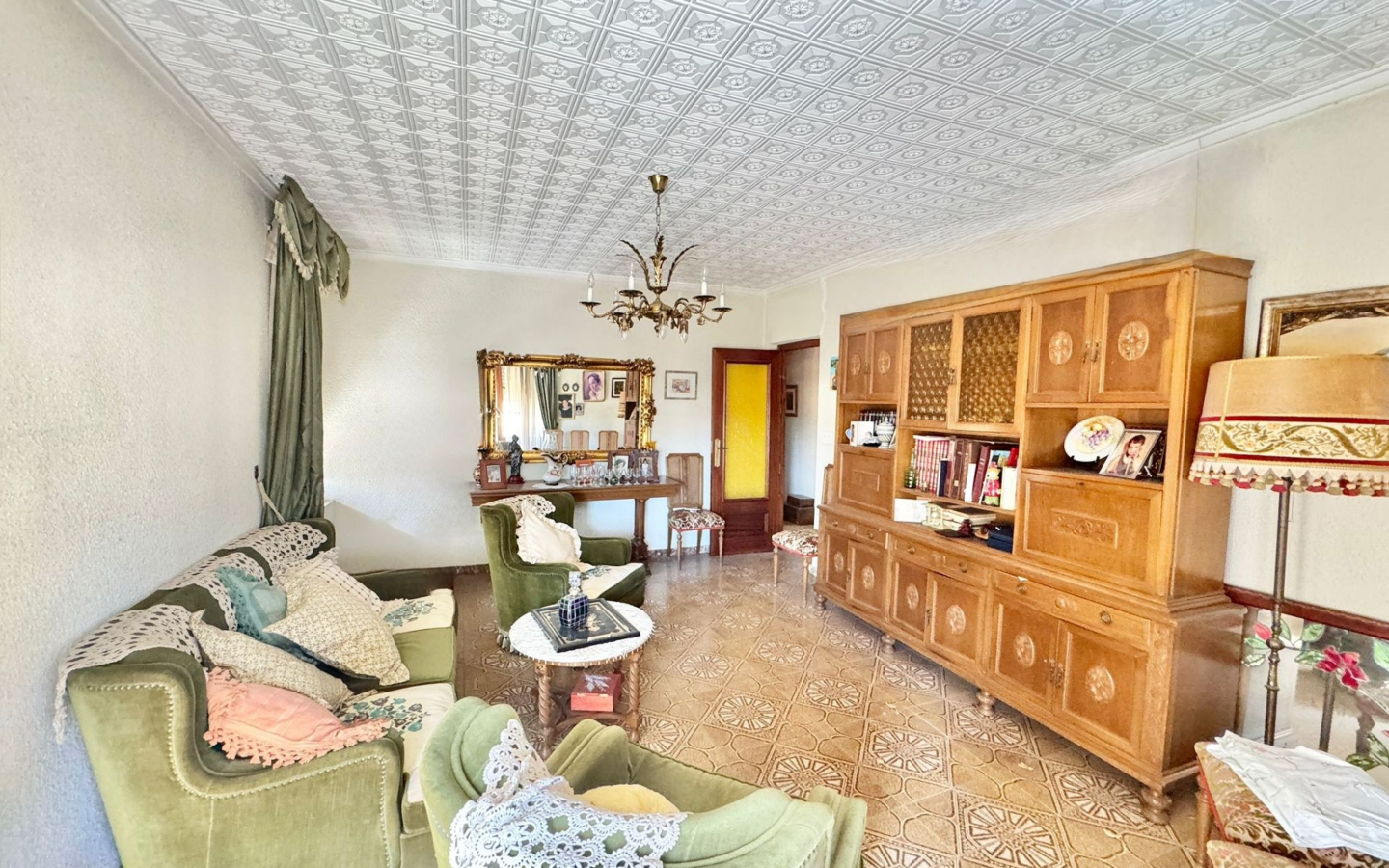 10-bedroom Townhouse In Pinoso, Spain (518 M²)