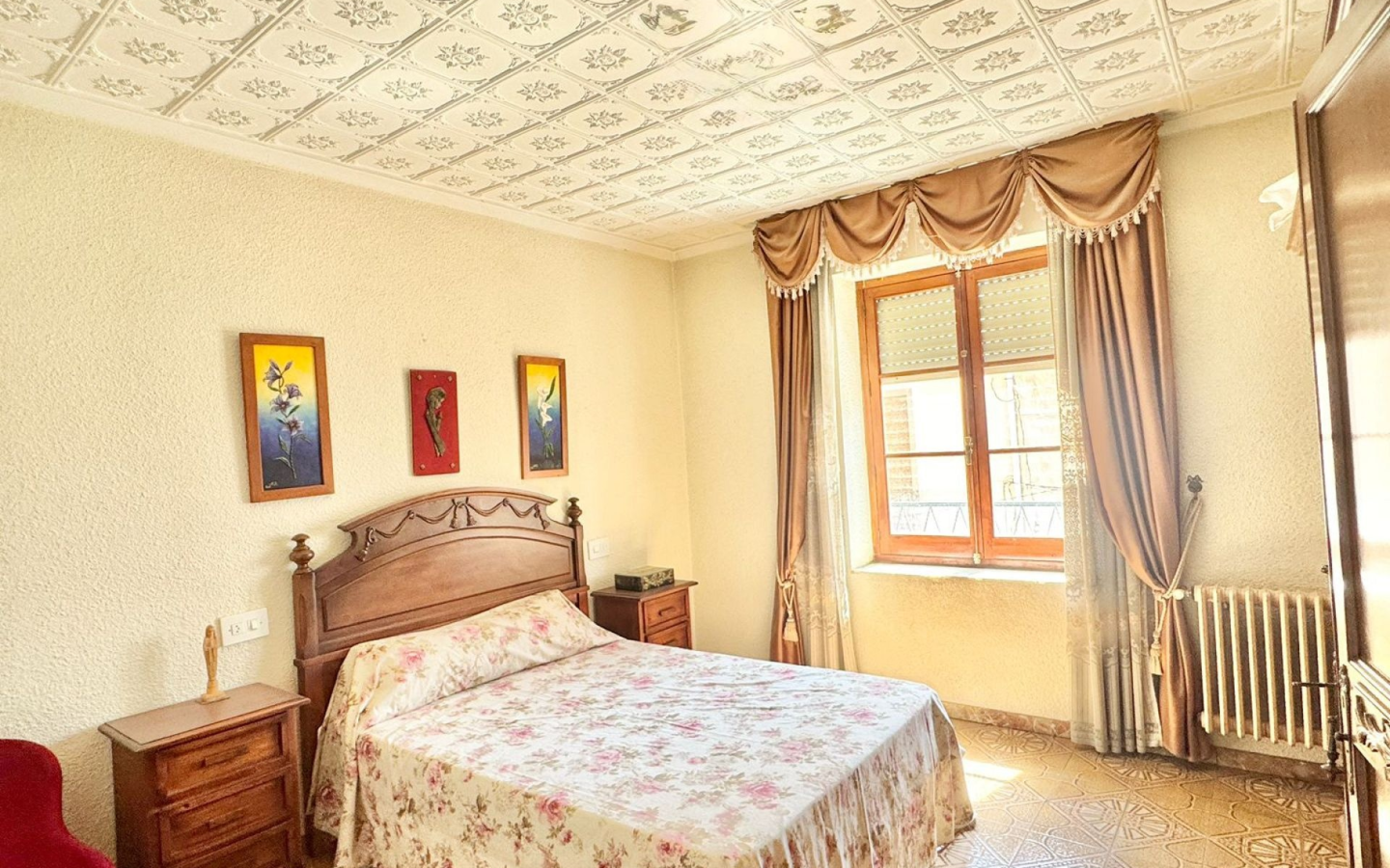 10-bedroom Townhouse In Pinoso, Spain (518 M²)