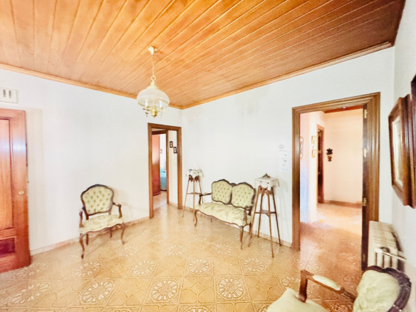 10-bedroom Townhouse In Pinoso, Spain (518 M²)