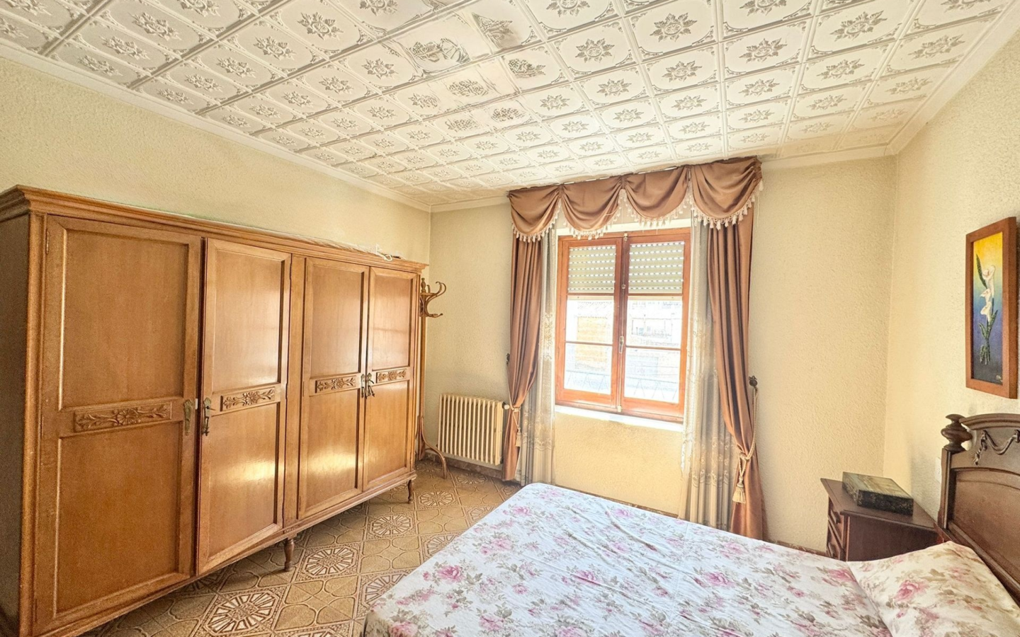 10-bedroom Townhouse In Pinoso, Spain (518 M²)