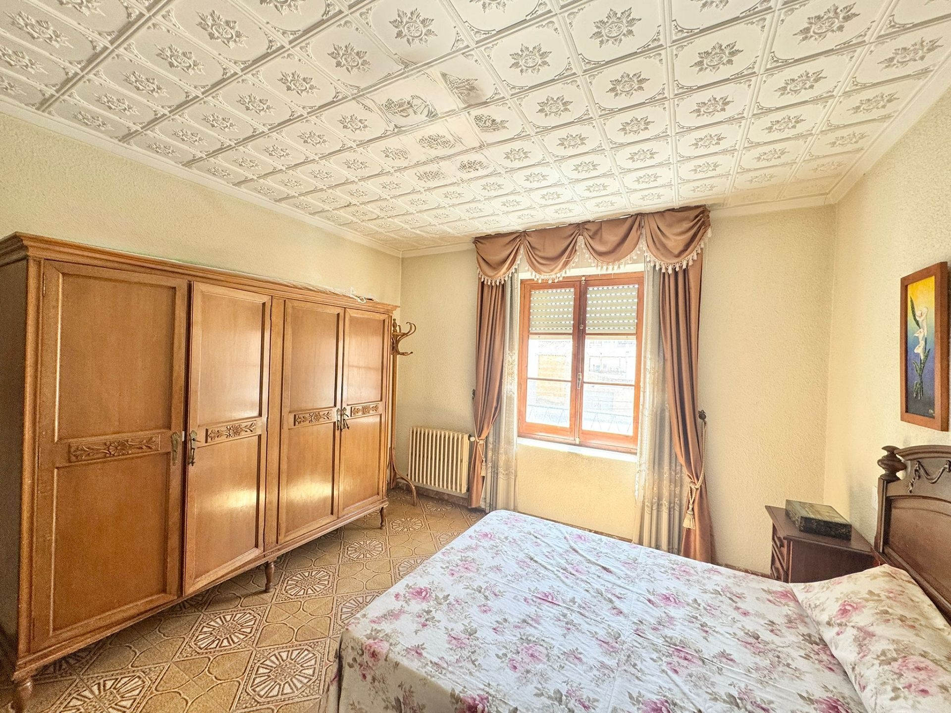 10-bedroom Townhouse In Pinoso, Spain (518 M²)