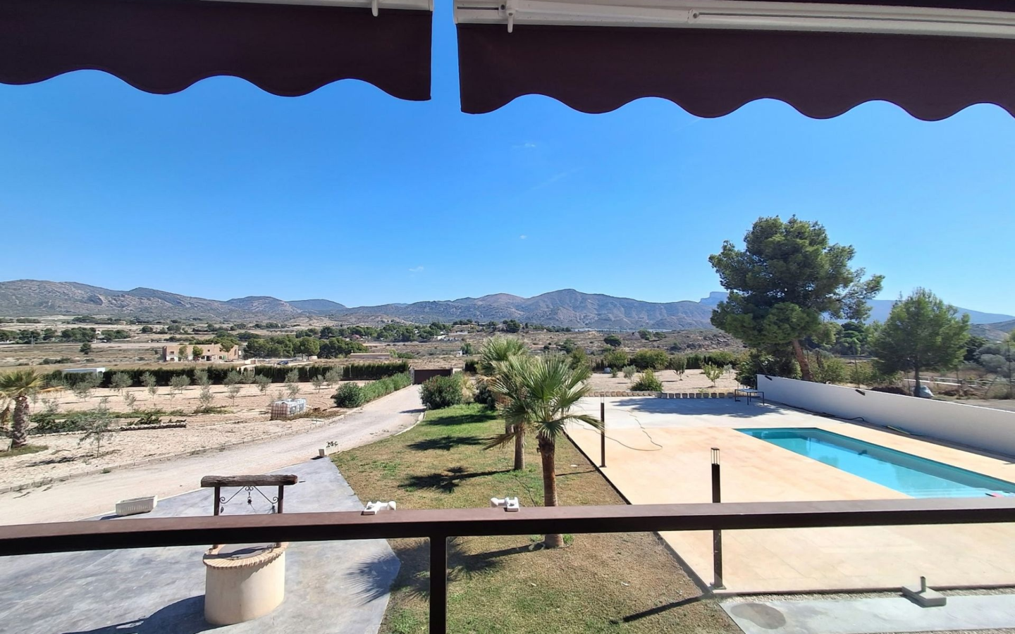7-bedroom Detached Villa In Sax, Spain (842 M²)