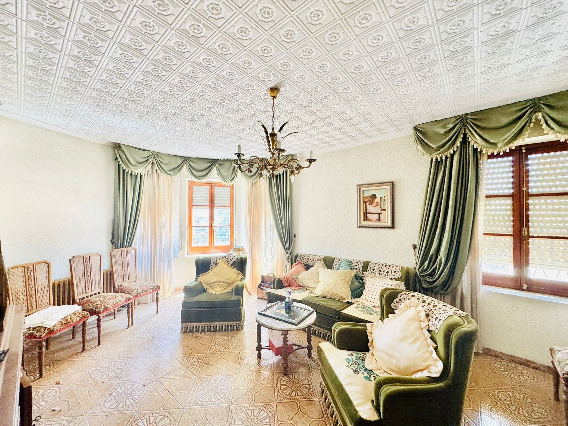 10-bedroom Townhouse In Pinoso, Spain (518 M²)