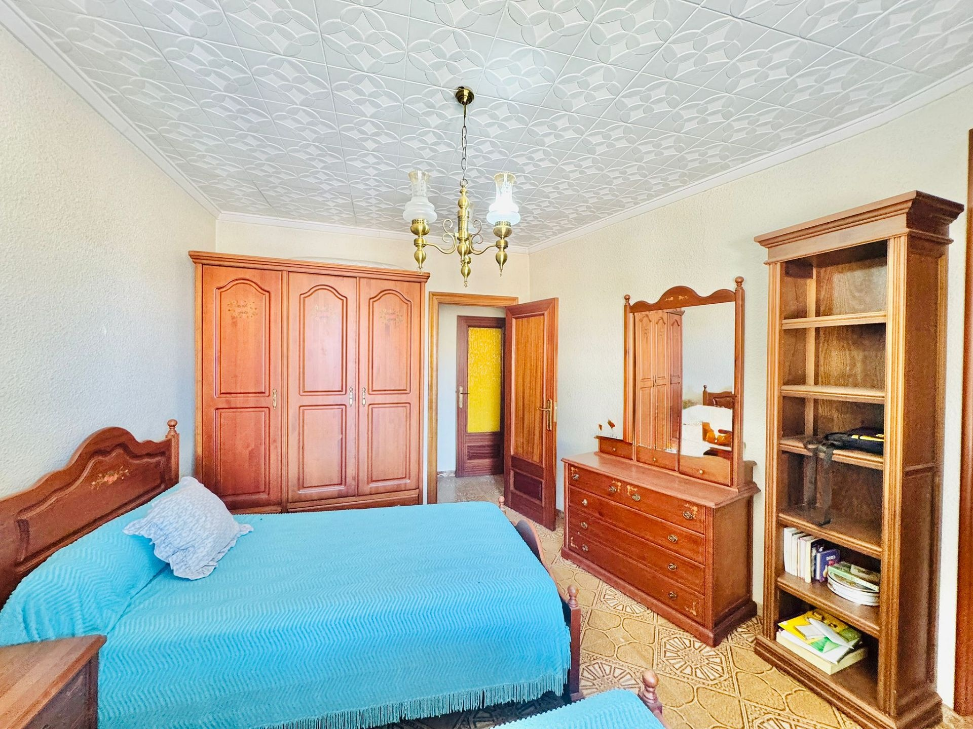 10-bedroom Townhouse In Pinoso, Spain (518 M²)