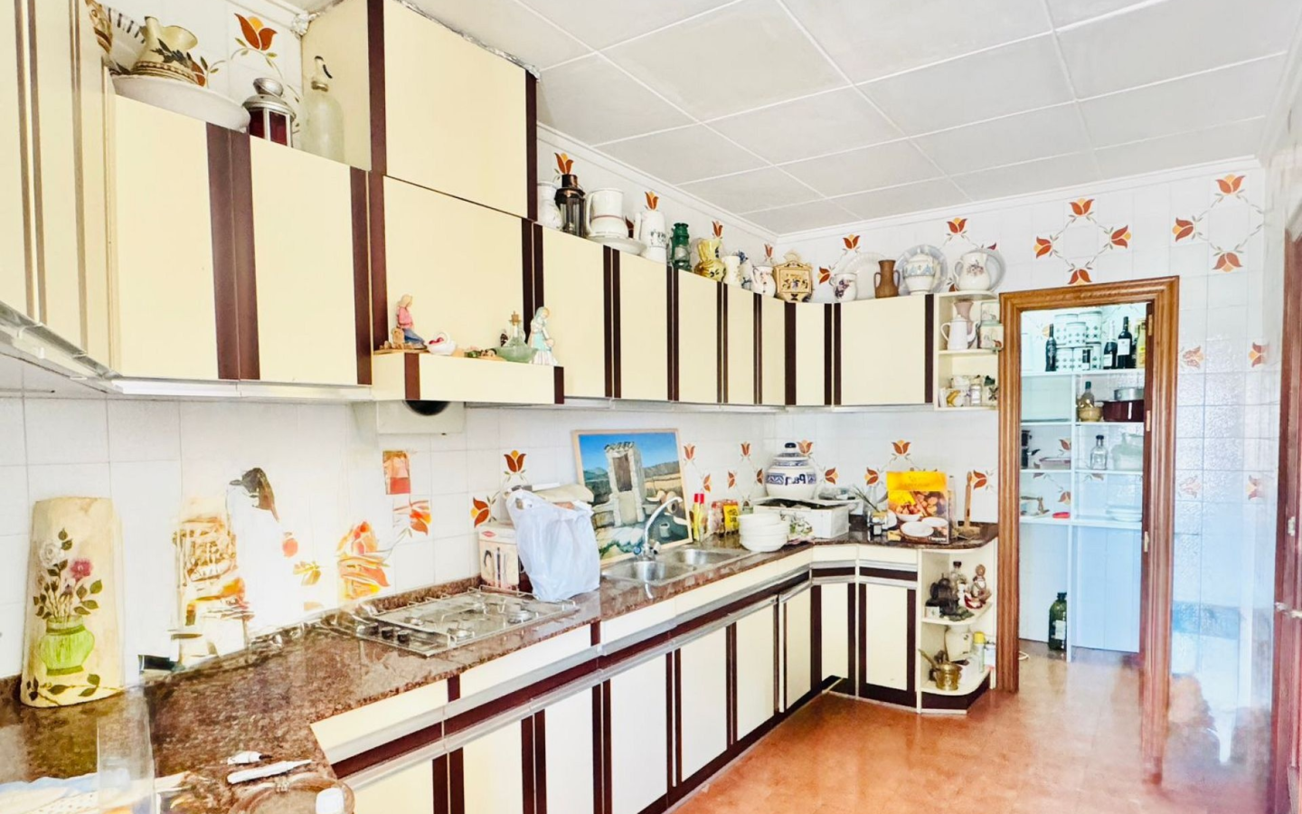 10-bedroom Townhouse In Pinoso, Spain (518 M²)