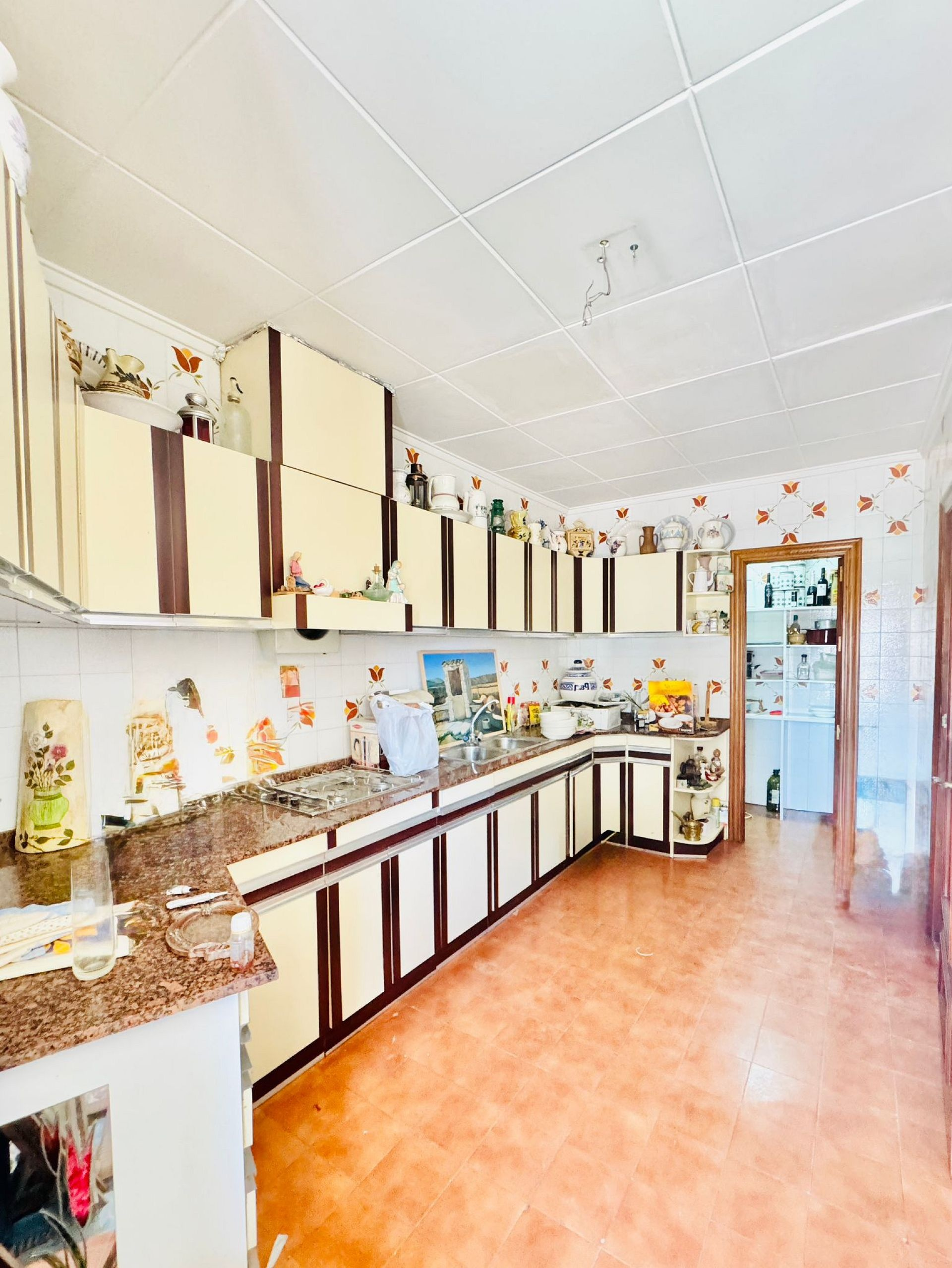 10-bedroom Townhouse In Pinoso, Spain (518 M²)