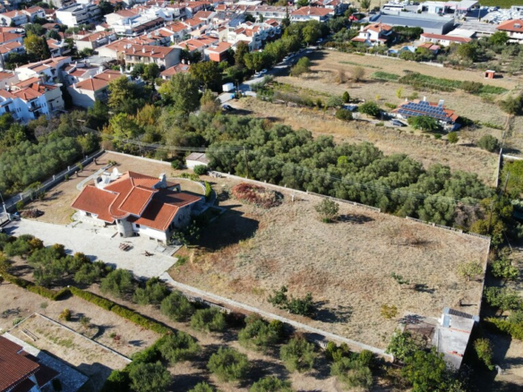 Villa In Thermi, Greece (600 M²)