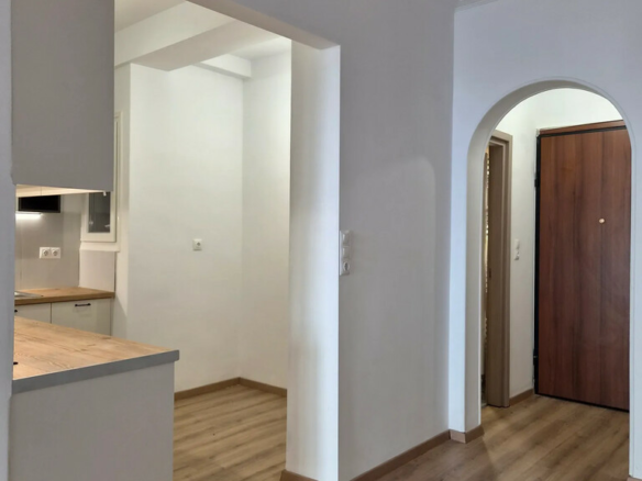 2-bedroom Flat In Kipseli, Greece (90 M²)