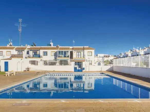 3-bedroom House In Torrevieja, Spain (86 M²)
