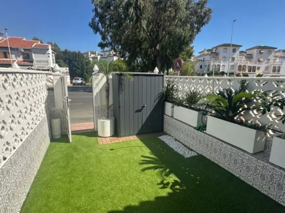 3-bedroom House In Torrevieja, Spain (107 M²)