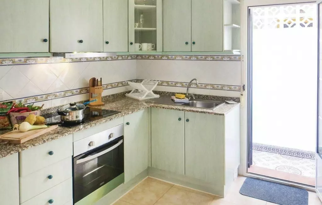 3-bedroom House In Torrevieja, Spain (86 M²)