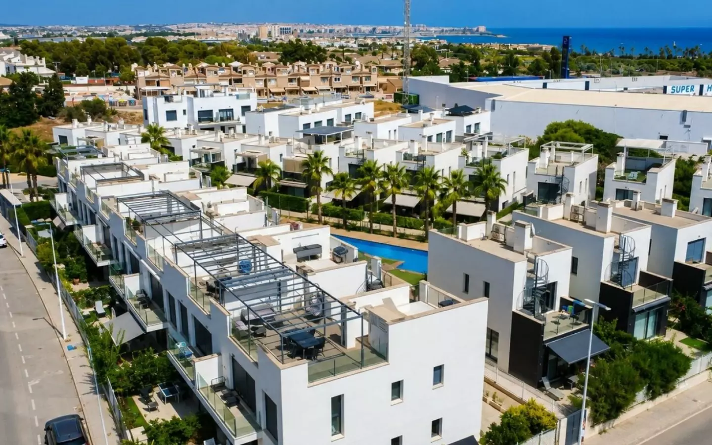 3-bedroom Apartment In Torrevieja, Spain (78 M²)