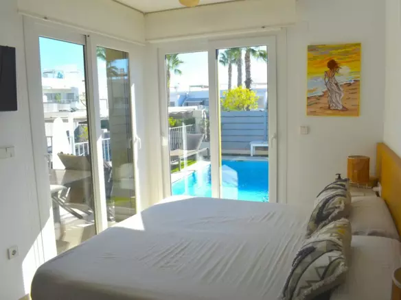 3-bedroom Villa In Jacarilla, Spain (100 M²)