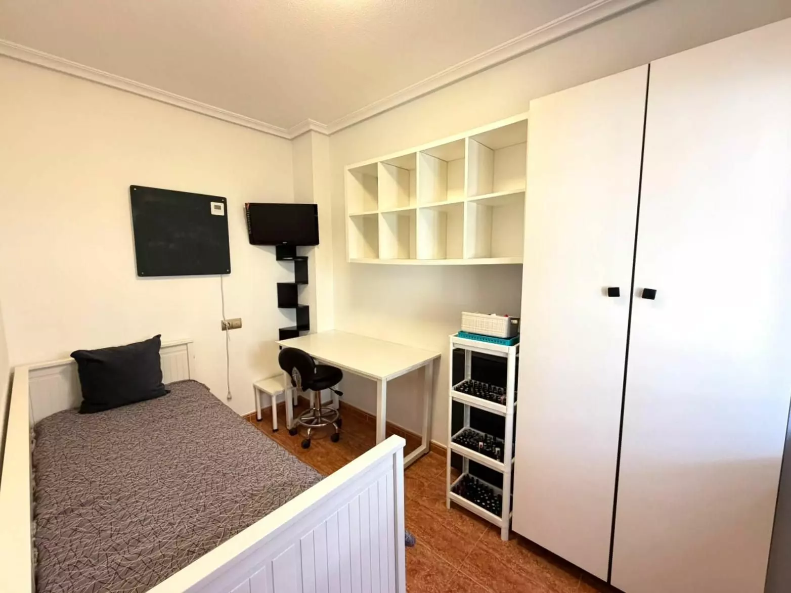 3-bedroom Bungalow In Torrevieja, Spain (80 M²)