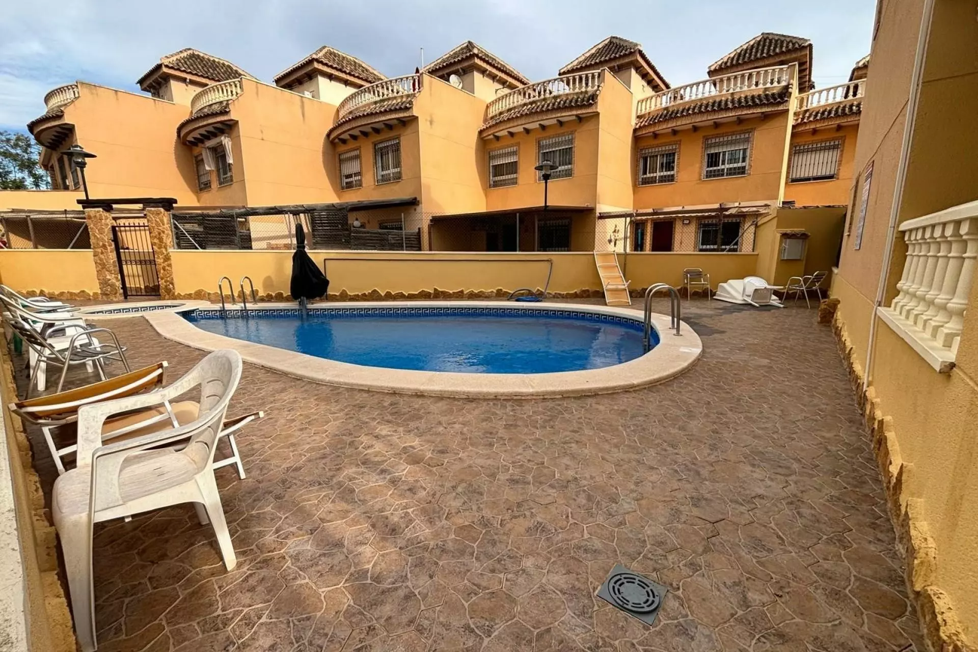 5-bedroom Terraced House In Guardamar Del Segura, Spain (110 M²)