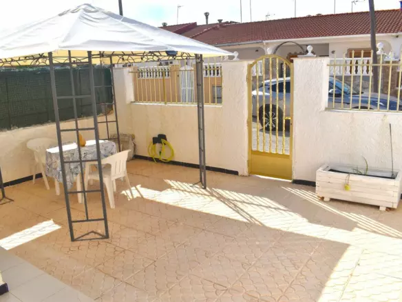 3-bedroom Villa In San Pedro Del Pinatar, Spain (65 M²)