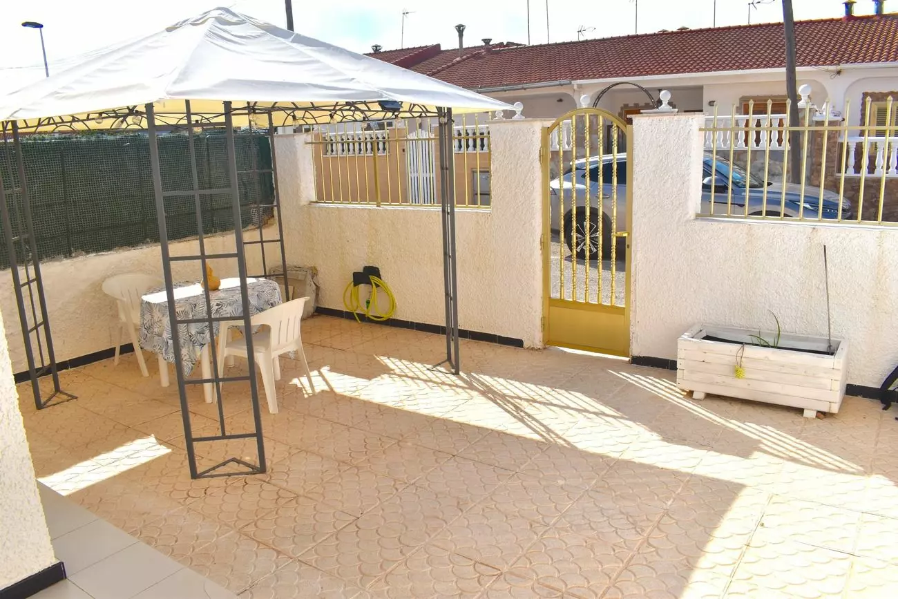 3-bedroom Villa In San Pedro Del Pinatar, Spain (65 M²)