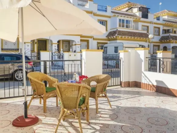 3-bedroom House In Torrevieja, Spain (86 M²)