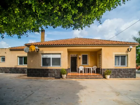 7-bedroom Villa In Orihuela, Spain (505 M²)