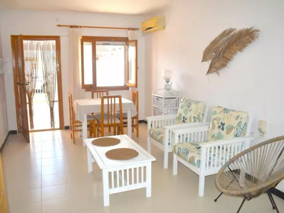 3-bedroom Villa In San Pedro Del Pinatar, Spain (65 M²)