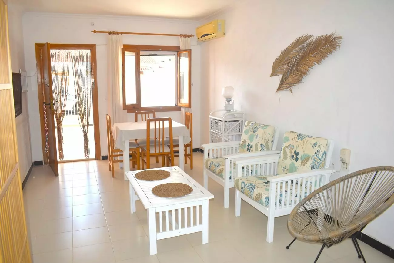 3-bedroom Villa In San Pedro Del Pinatar, Spain (65 M²)
