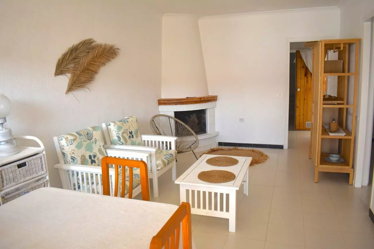3-bedroom Villa In San Pedro Del Pinatar, Spain (65 M²)