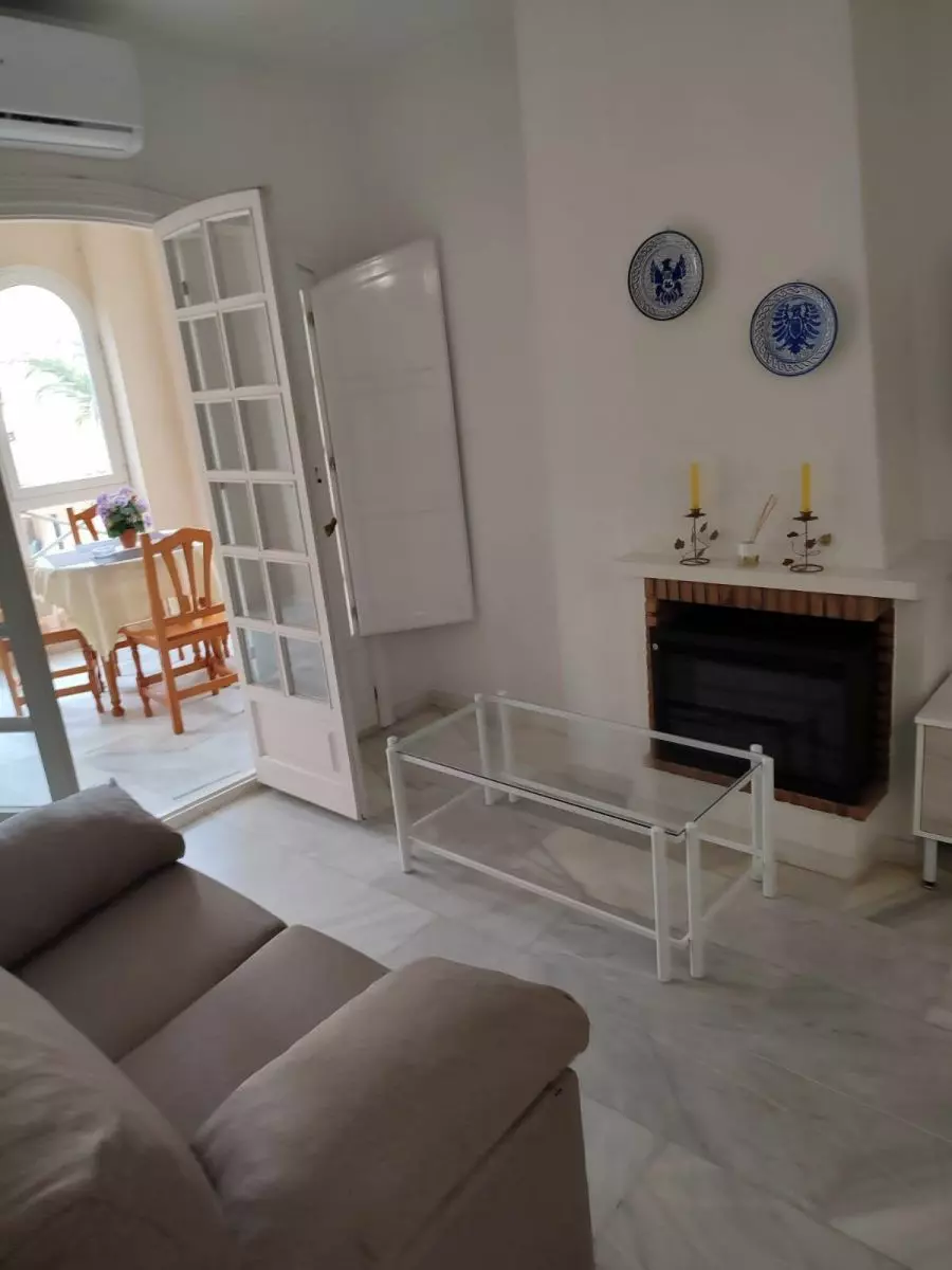2-bedroom Apartment In Torrevieja, Spain (72 M²)
