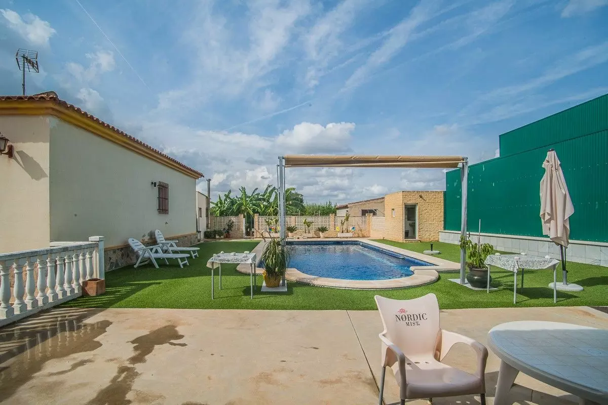 7-bedroom Villa In Orihuela, Spain (505 M²)