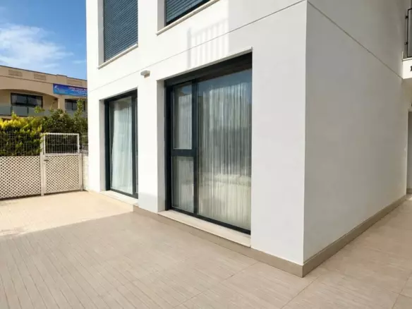 3-bedroom Apartment In Torrevieja, Spain (78 M²)