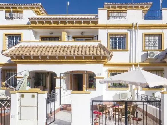 3-bedroom House In Torrevieja, Spain (86 M²)