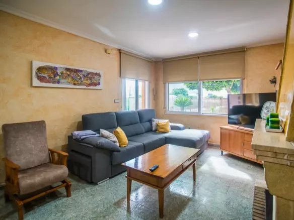 7-bedroom Villa In Orihuela, Spain (505 M²)