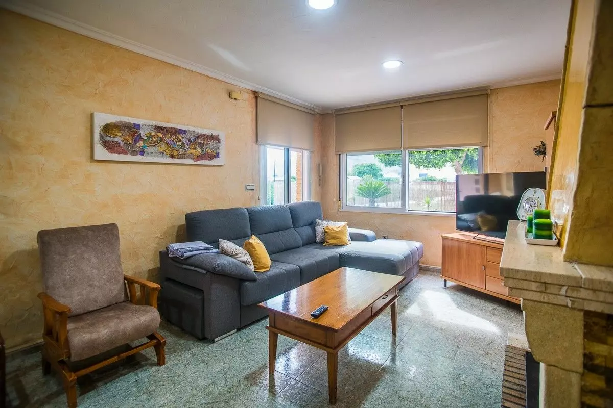 7-bedroom Villa In Orihuela, Spain (505 M²)