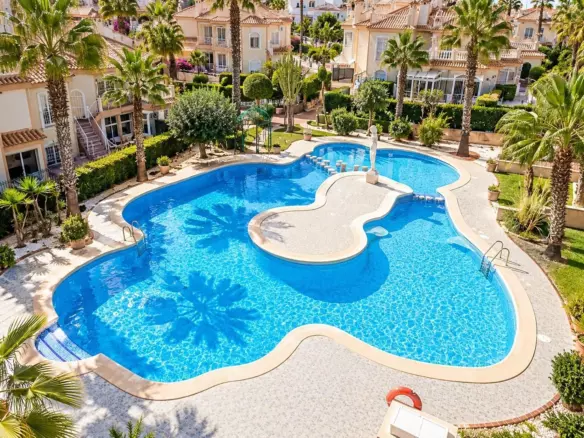 2-bedroom Apartment In Torrevieja, Spain (75 M²)