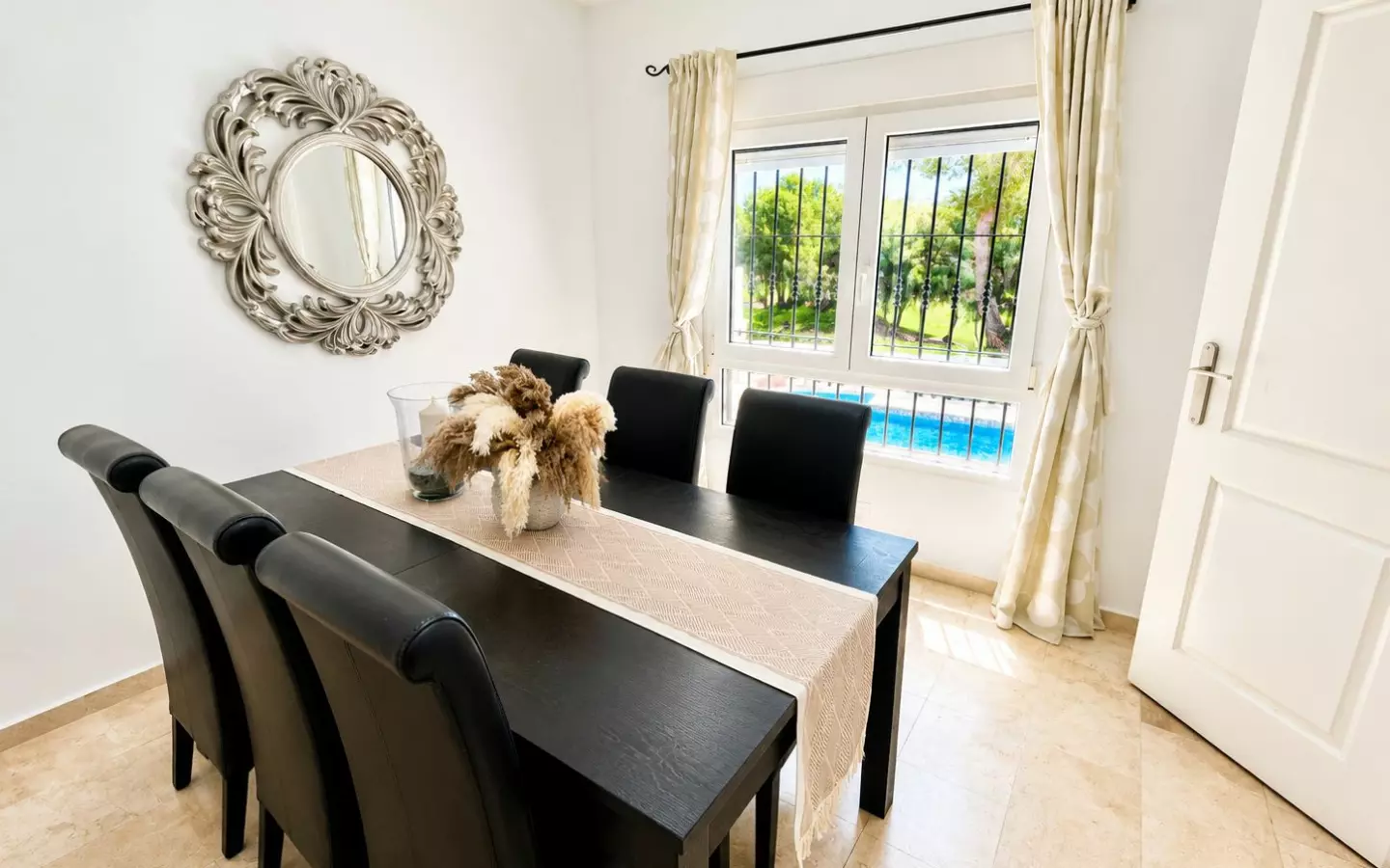 5-bedroom Villa In Orihuela Costa, Spain (550 M² Plot)