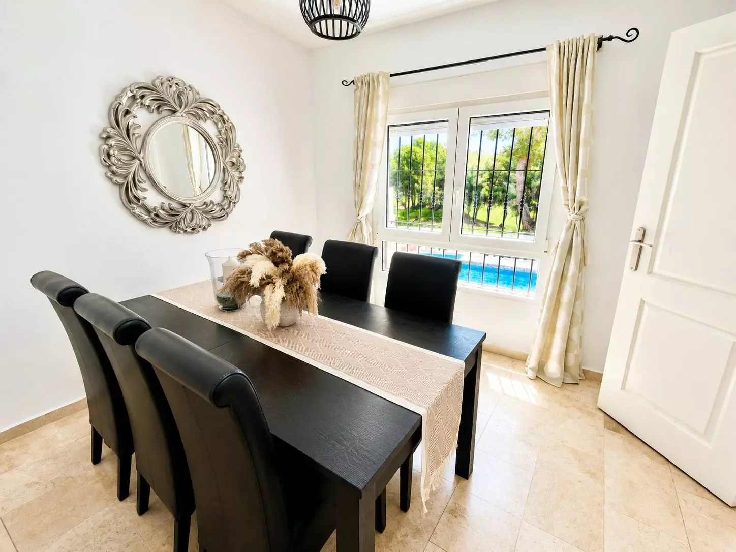 5-bedroom Villa In Orihuela Costa, Spain (550 M² Plot)