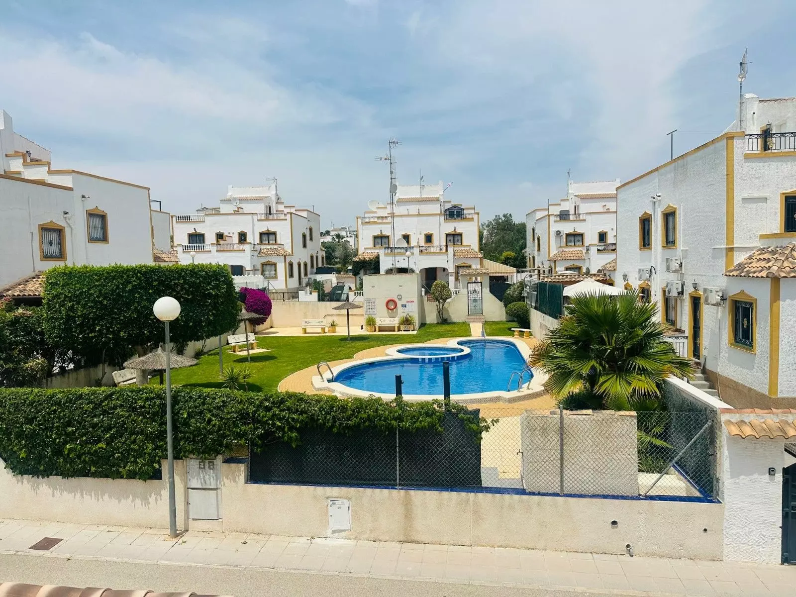 3-bedroom House In Orihuela, Spain (82 M²)
