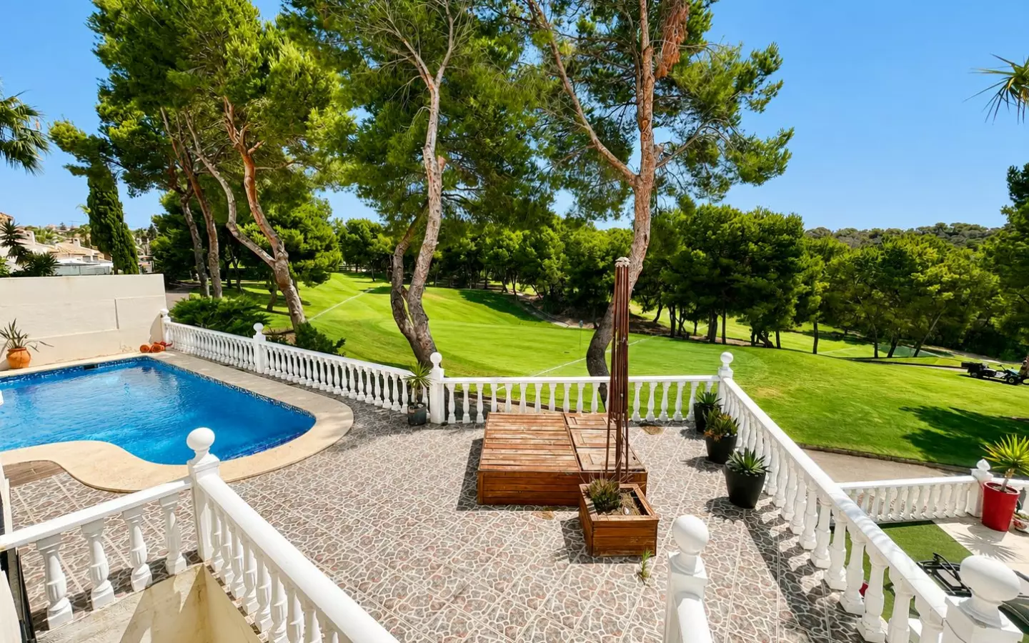 5-bedroom Villa In Orihuela Costa, Spain (550 M² Plot)