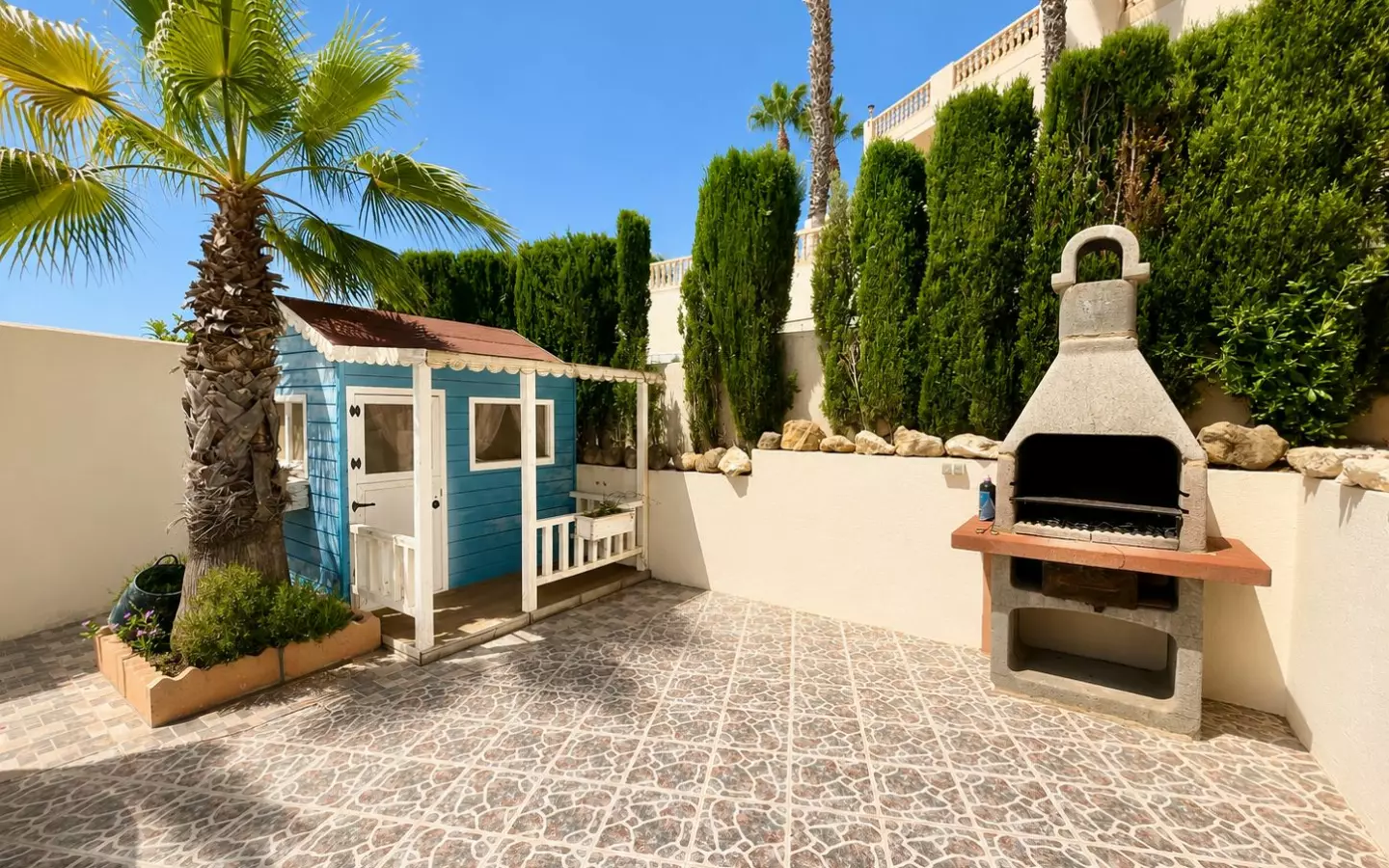 5-bedroom Villa In Orihuela Costa, Spain (550 M² Plot)