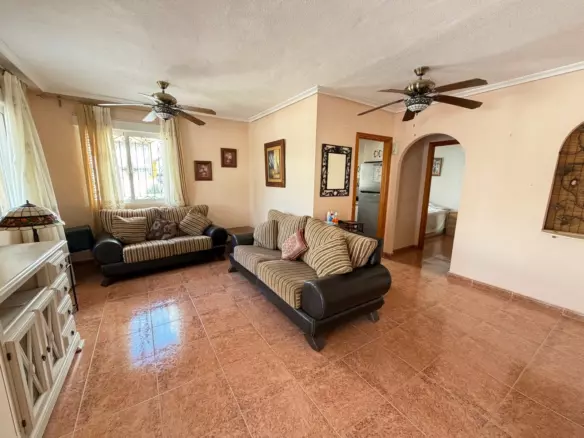 3-bedroom House In Orihuela, Spain (82 M²)