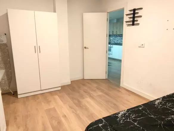 Commercial Unit In Elche, Spain (108 M²)