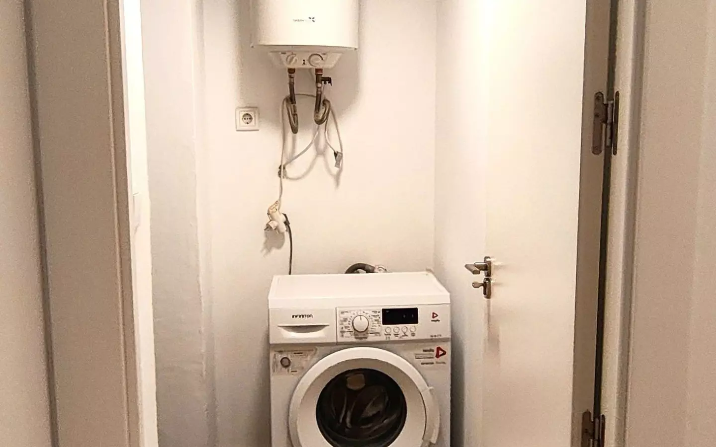 Commercial Unit In Elche, Spain (108 M²)
