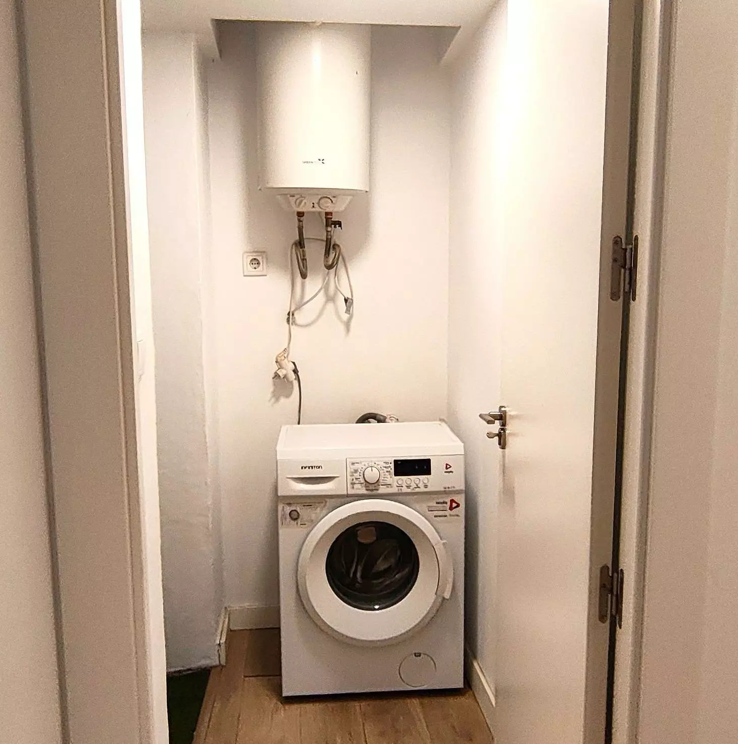 Commercial Unit In Elche, Spain (108 M²)