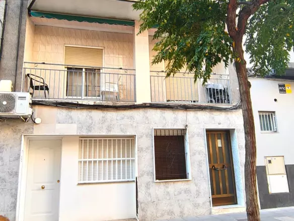 Commercial Unit In Elche, Spain (108 M²)